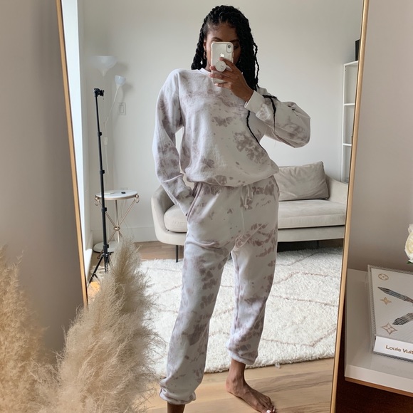 Taupe tie dye sweatshirt Clearance